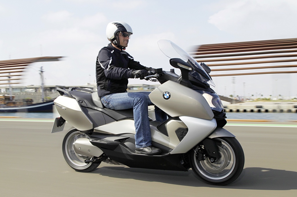 Фото скутера BMW C 650 GT